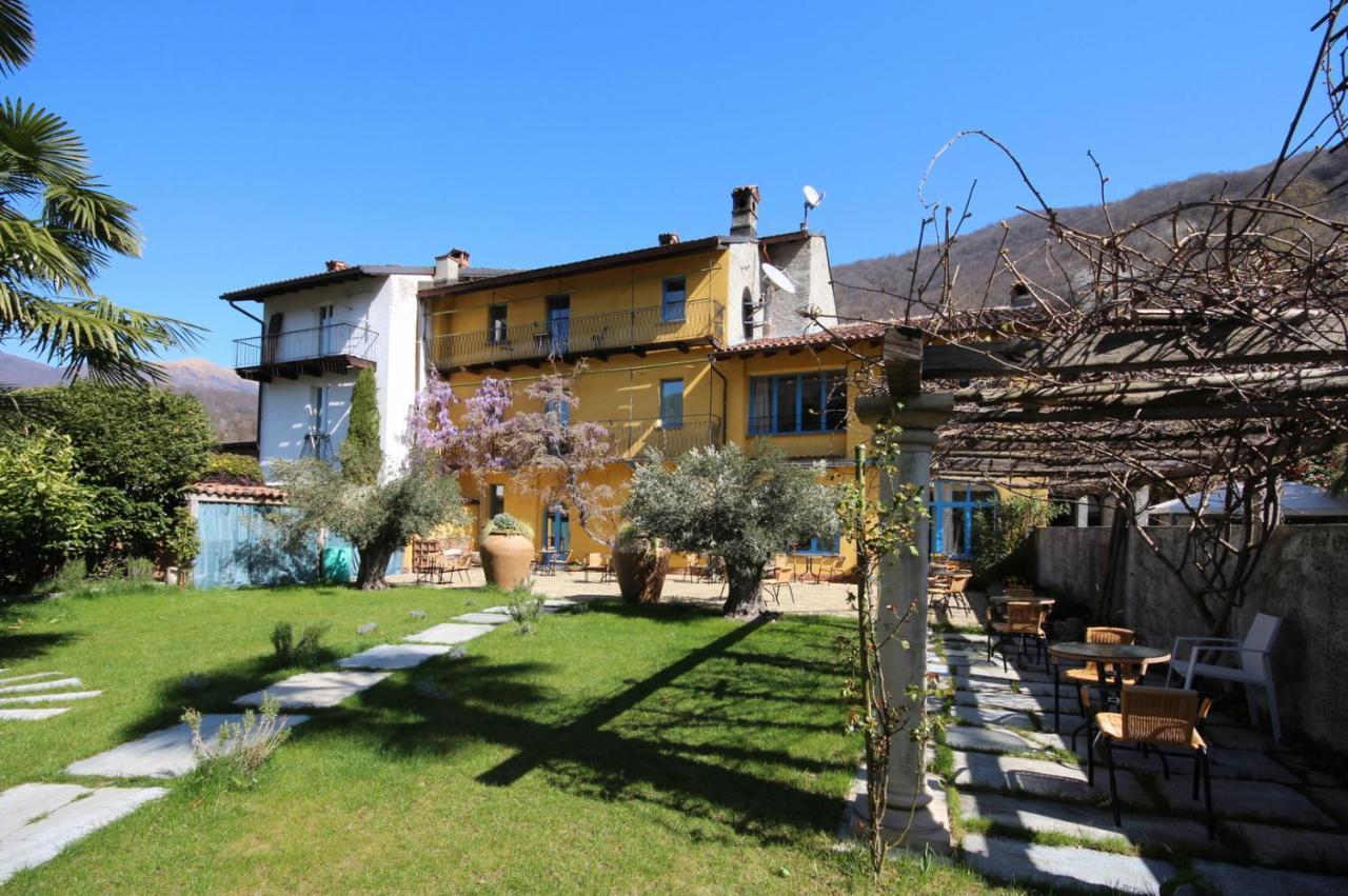 Romantico Palazzo Dei Ulivi Purasca Ngoại thất bức ảnh