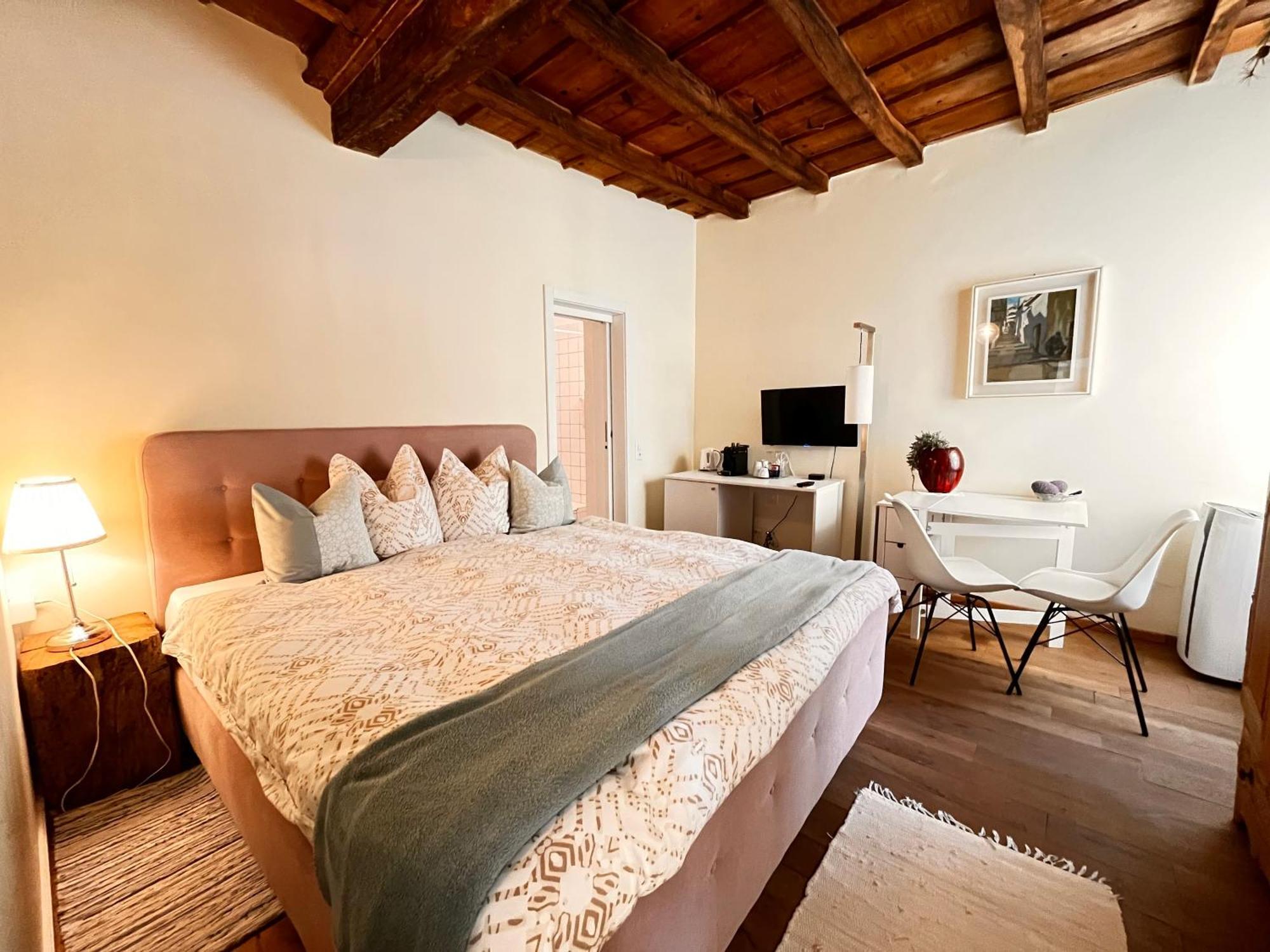 Romantico Palazzo Dei Ulivi Purasca Ngoại thất bức ảnh