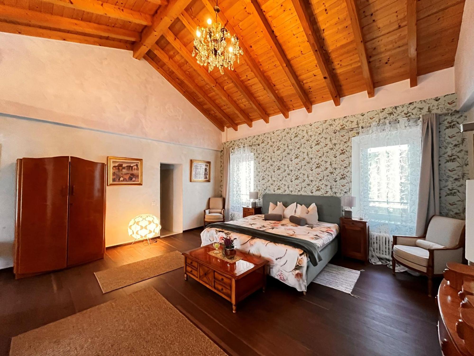 Romantico Palazzo Dei Ulivi Purasca Ngoại thất bức ảnh