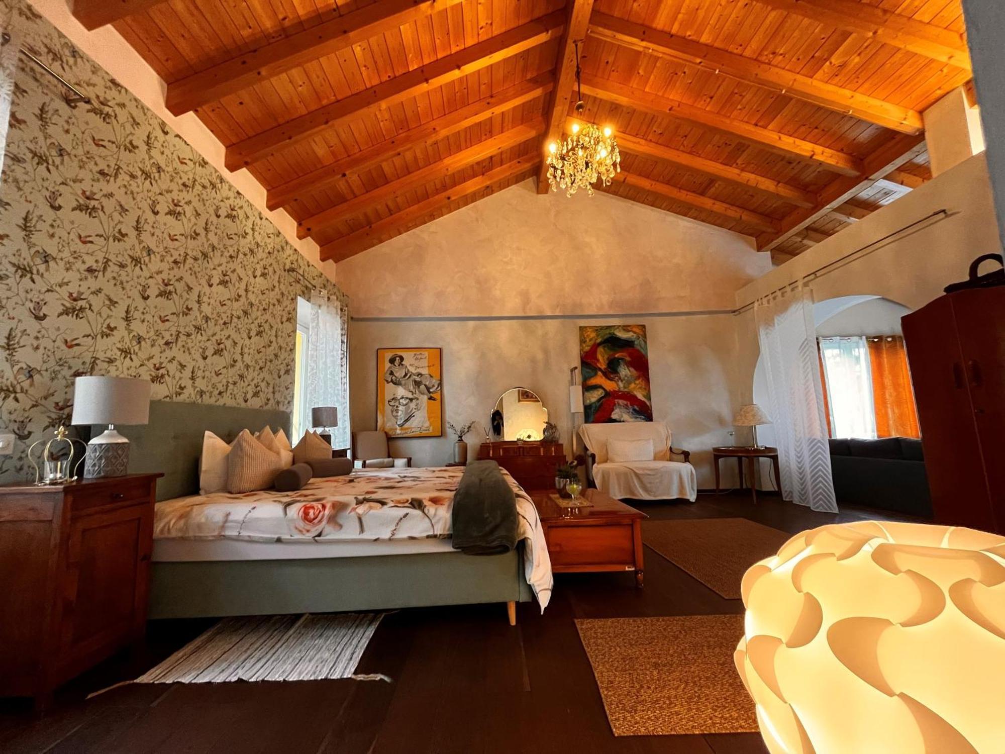 Romantico Palazzo Dei Ulivi Purasca Ngoại thất bức ảnh