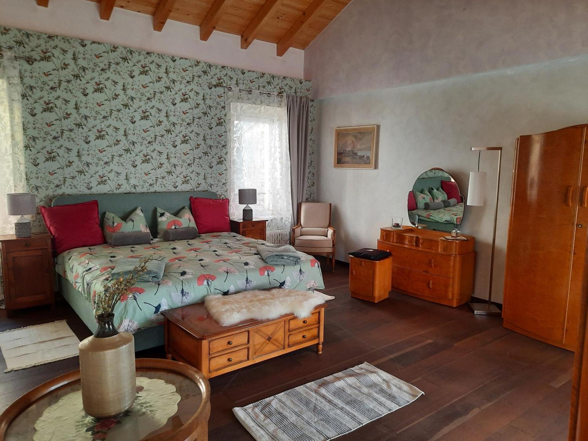 Romantico Palazzo Dei Ulivi Purasca Ngoại thất bức ảnh
